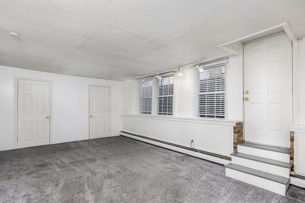 4 Tudor St # 1