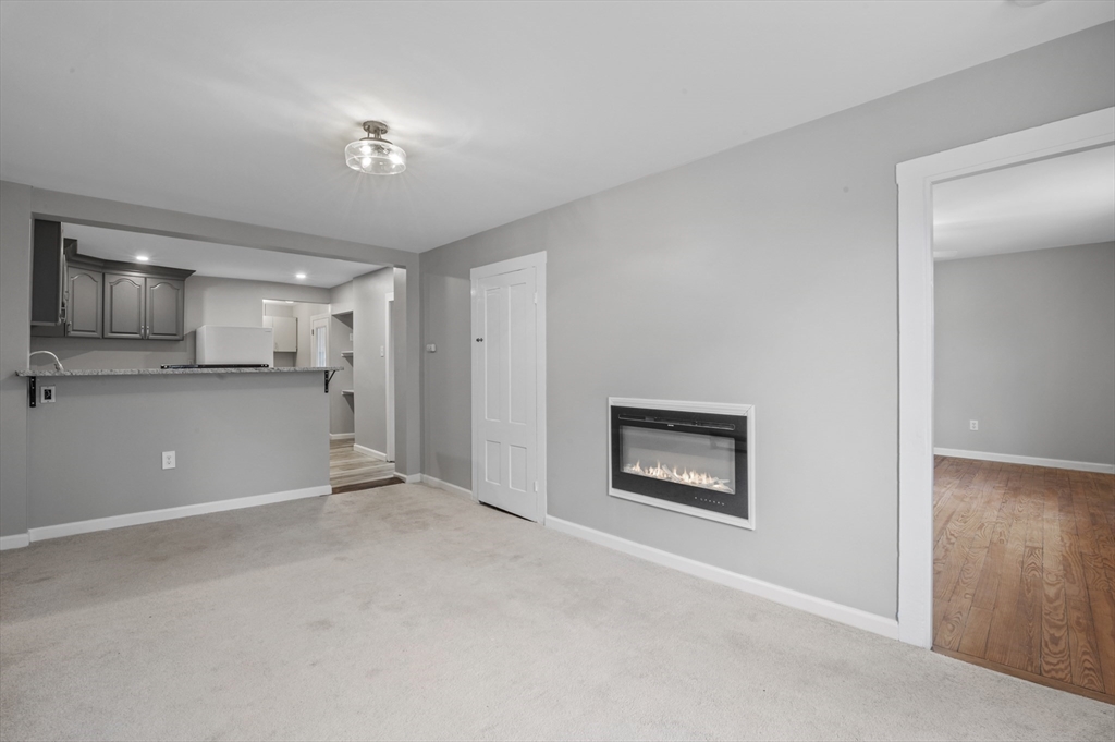 37 English St # 1