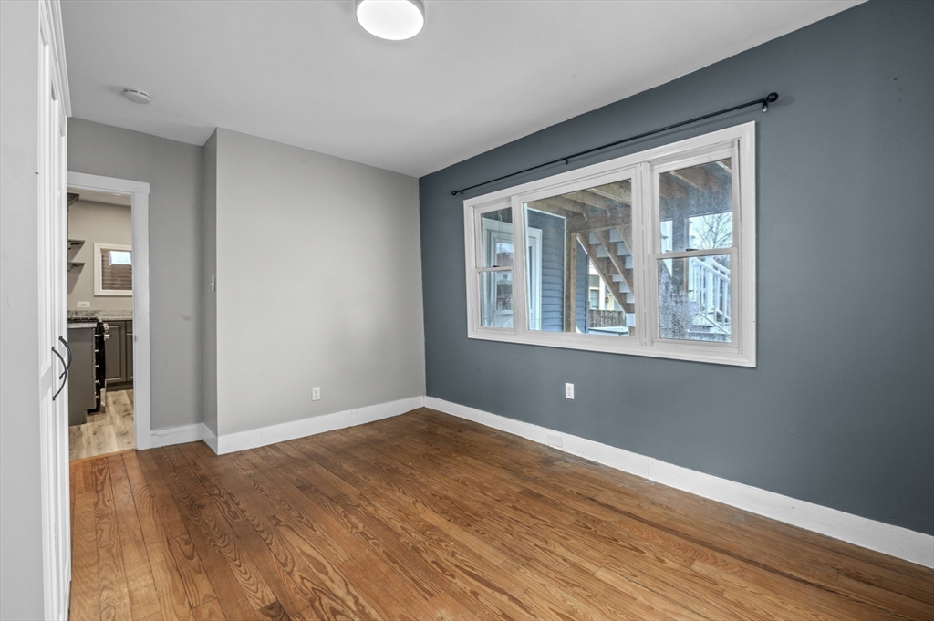 37 English St # 1