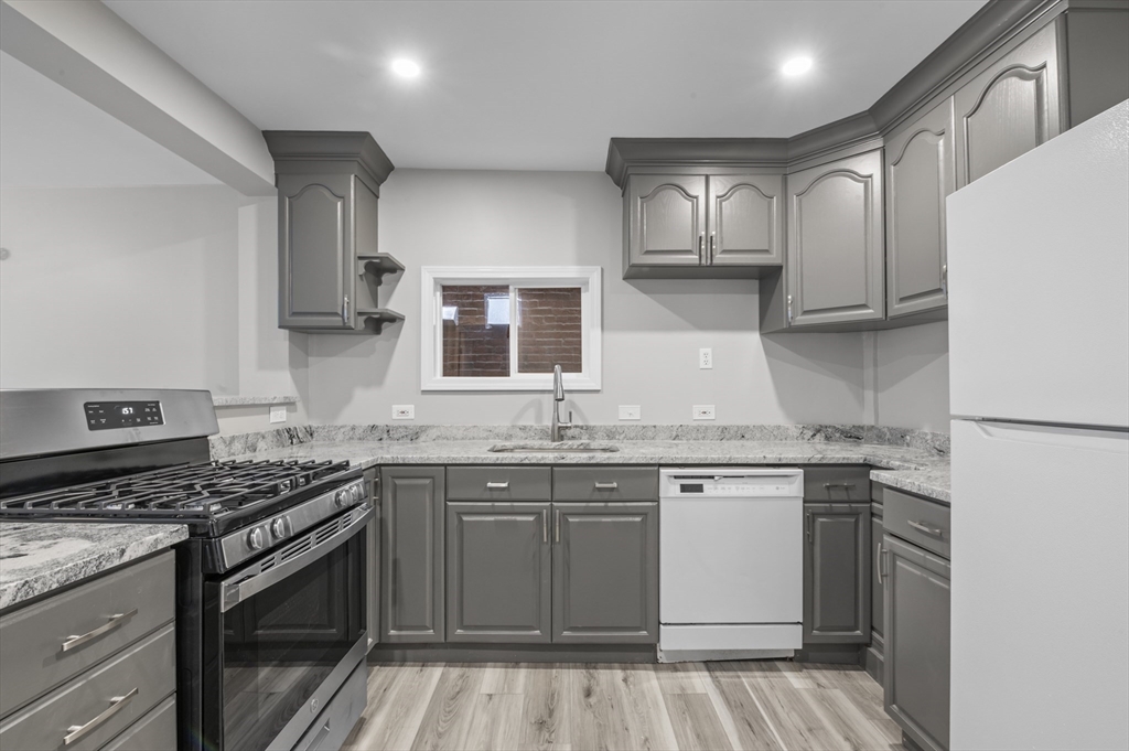 37 English St # 1