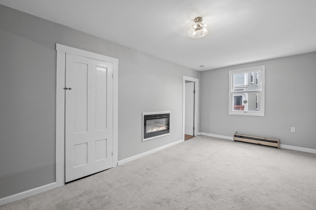 37 English St # 1
