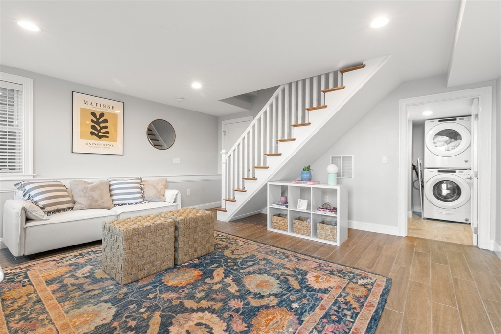 333 Bridge St # 1
