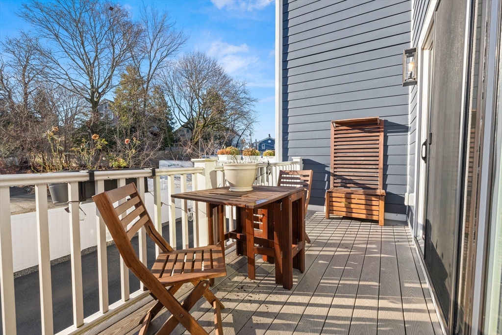 333 Bridge St # 1