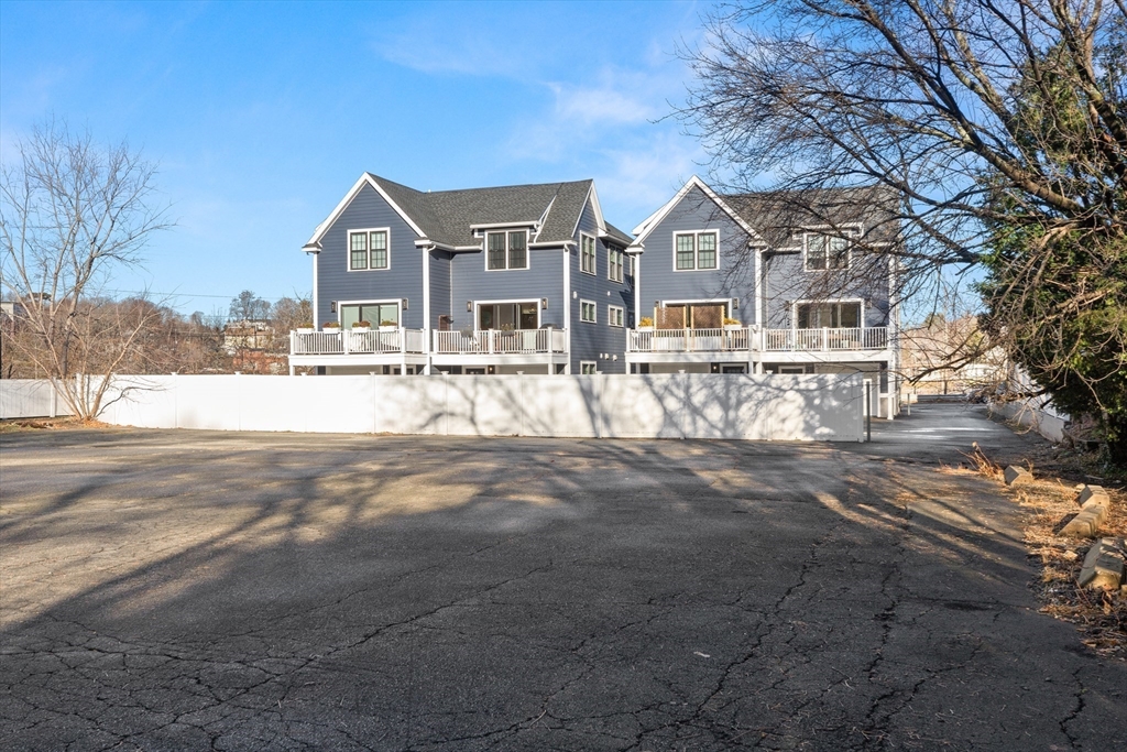 333 Bridge St # 1