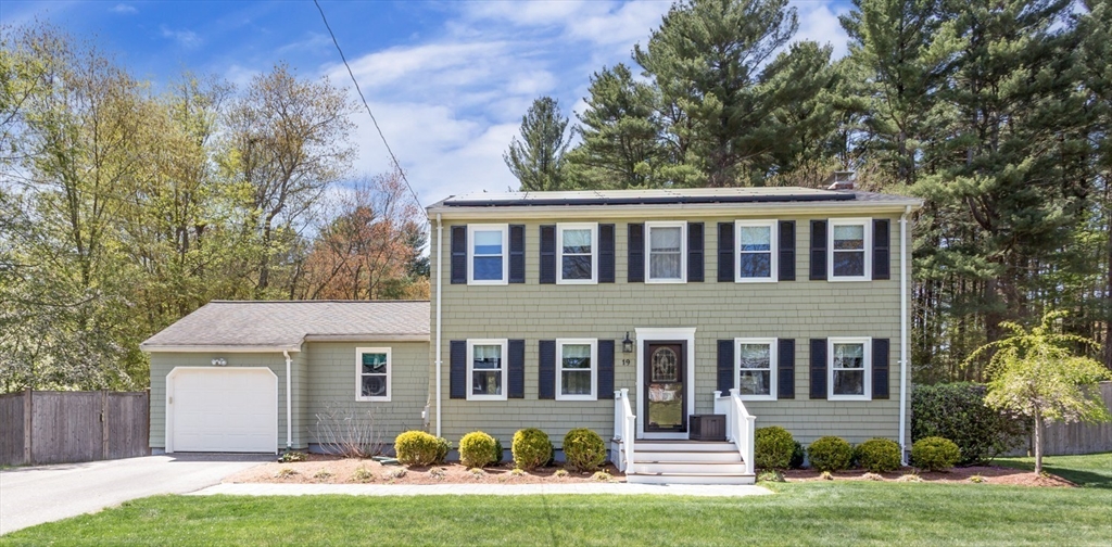 19 Colt Rd