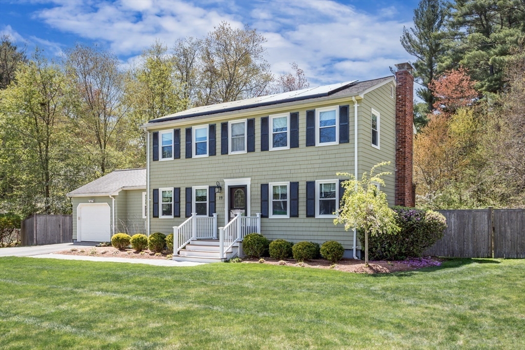 19 Colt Rd