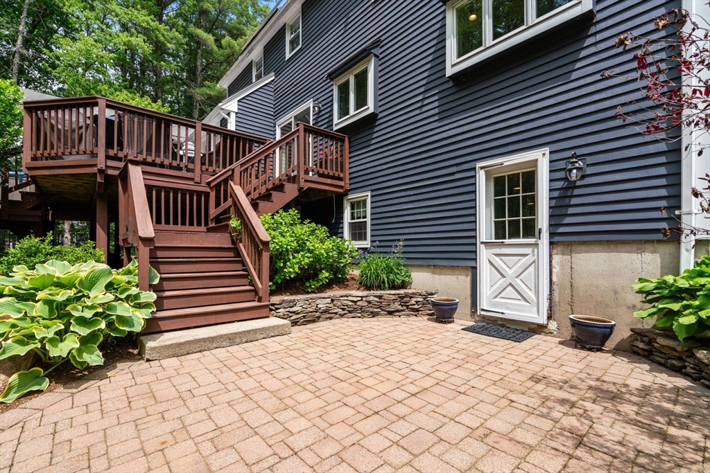 79 Medway St