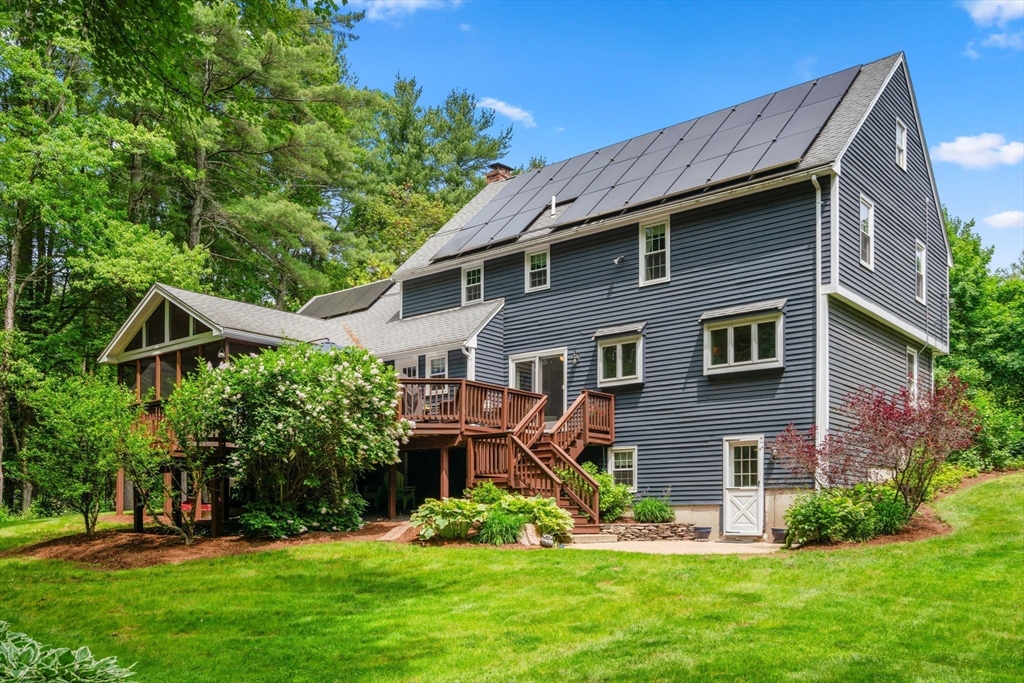 79 Medway St