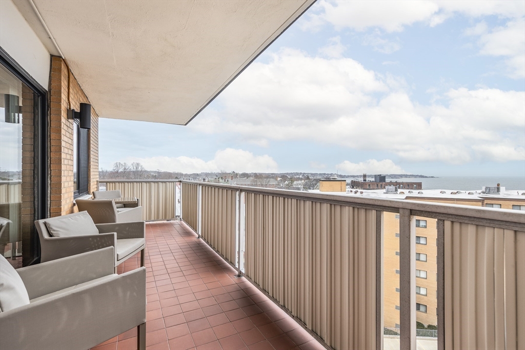 300 Lynn Shore Dr Unit: 1007