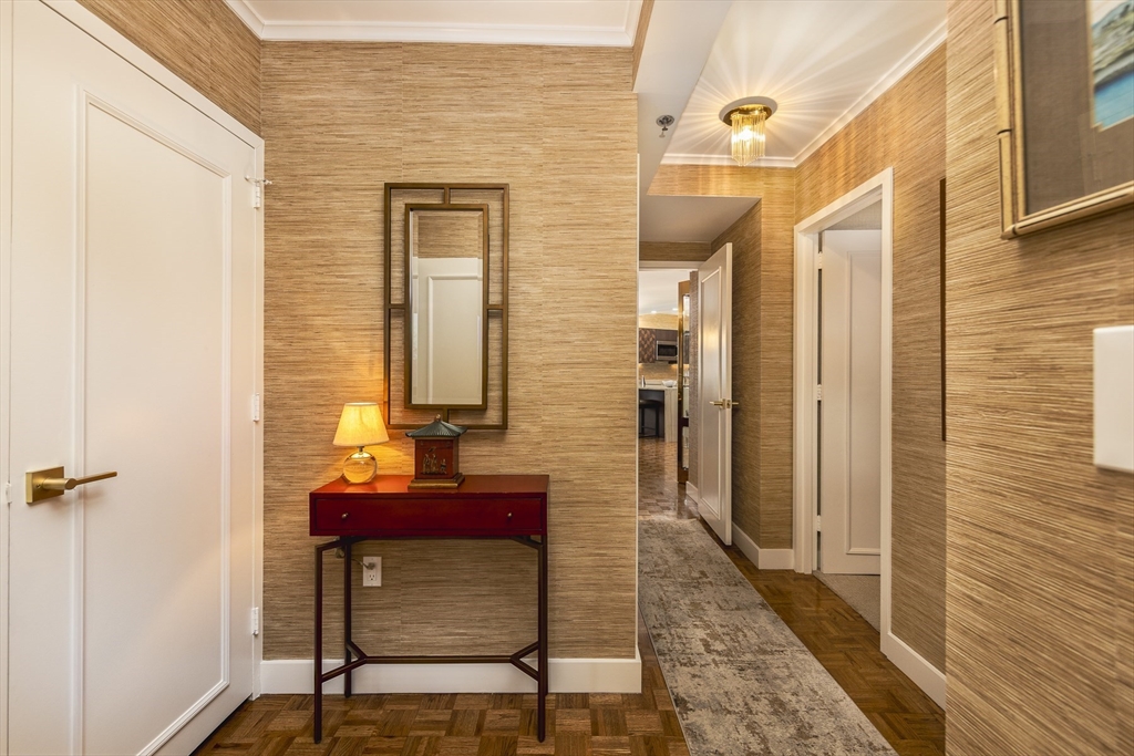 300 Lynn Shore Dr Unit: 1007