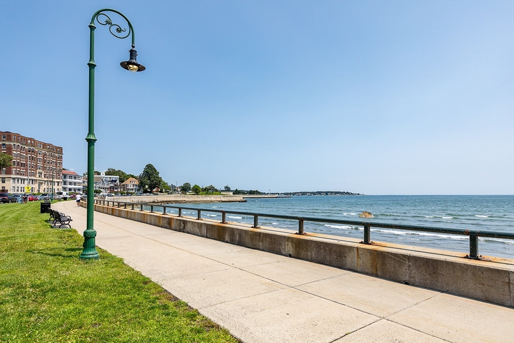 300 Lynn Shore Dr Unit: 1007