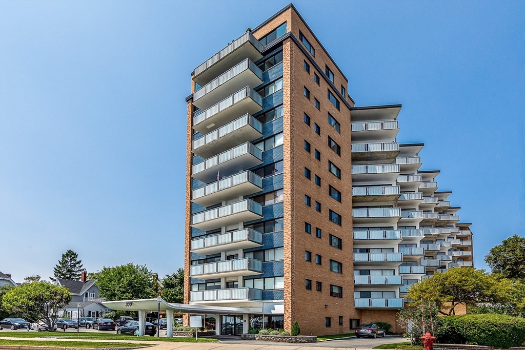 300 Lynn Shore Dr Unit: 1007