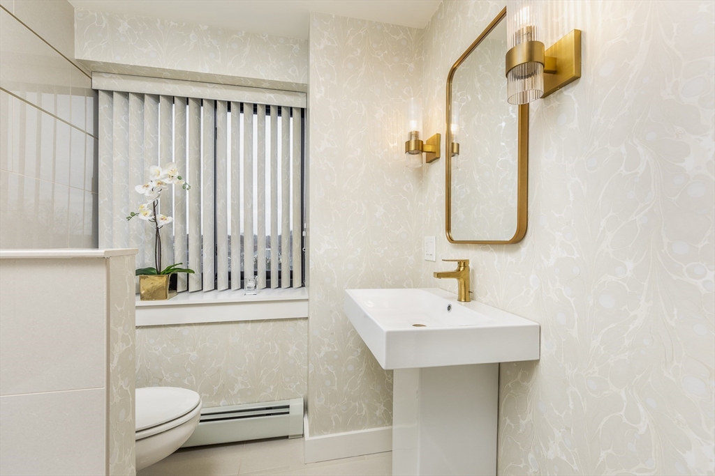 300 Lynn Shore Dr Unit: 1007