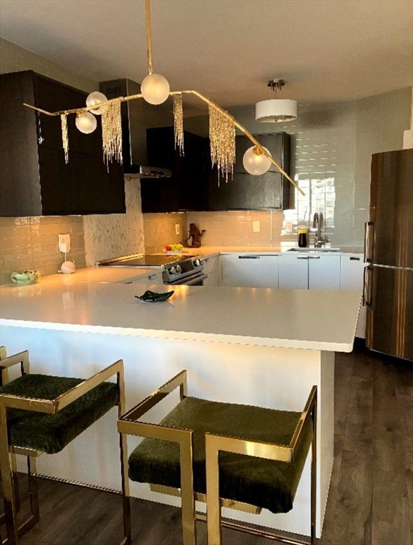 300 Lynn Shore Dr Unit: 408