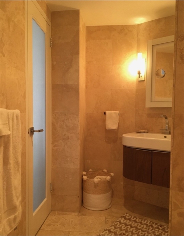 300 Lynn Shore Dr Unit: 408