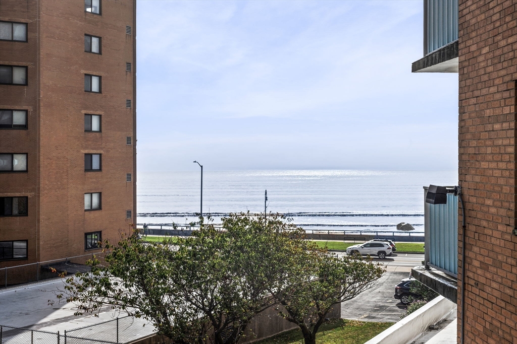 300 Lynn Shore Dr Unit: 408