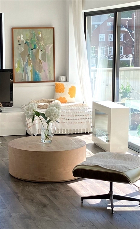 300 Lynn Shore Dr Unit: 408