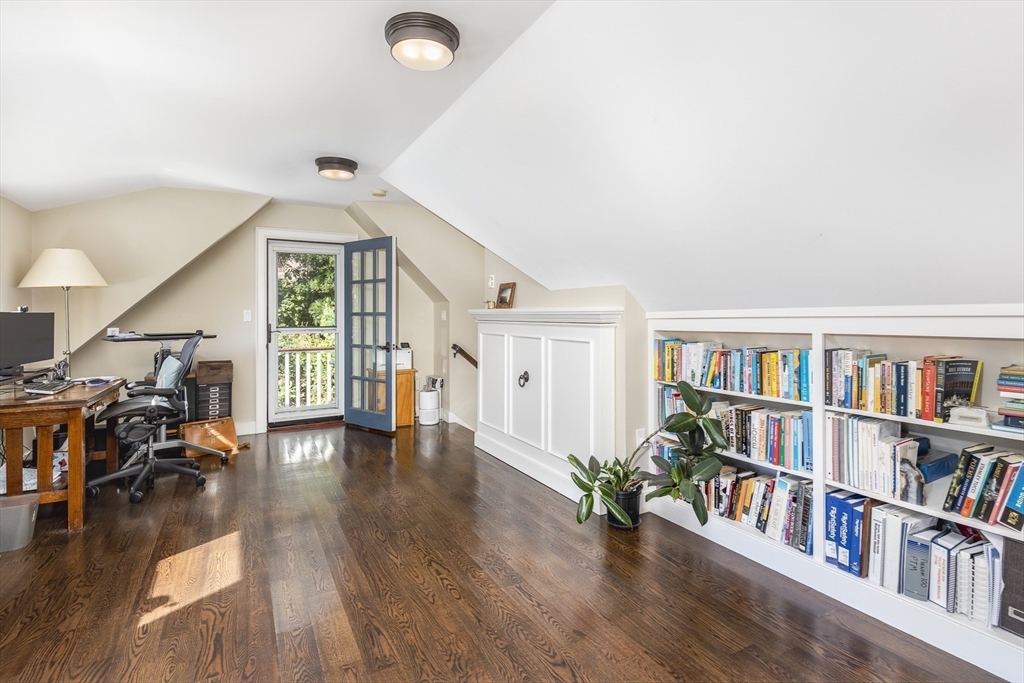 20 Cheever Ave