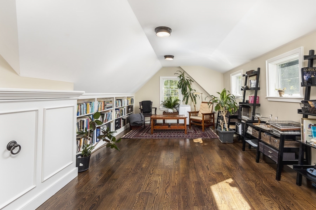 20 Cheever Ave
