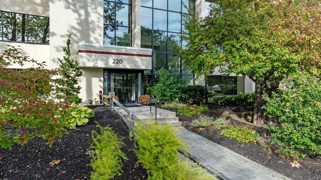 220 Broadway # 304