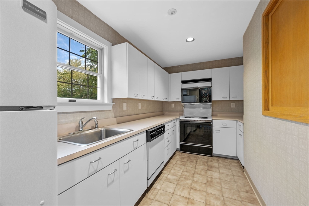 220 Broadway # 304