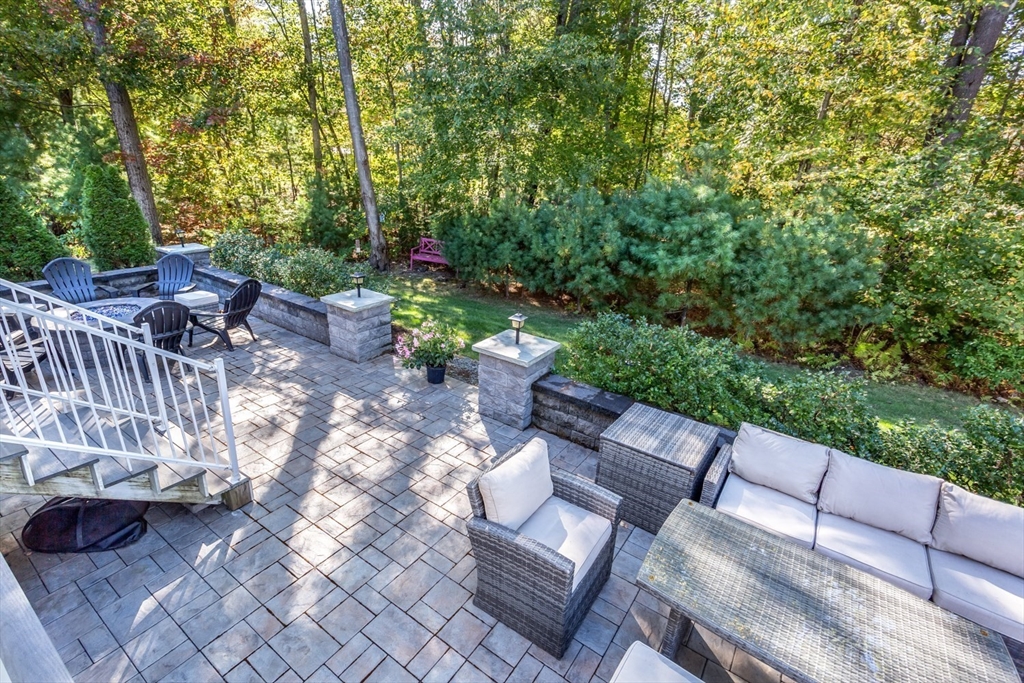 55 Lawrence Dr # 55