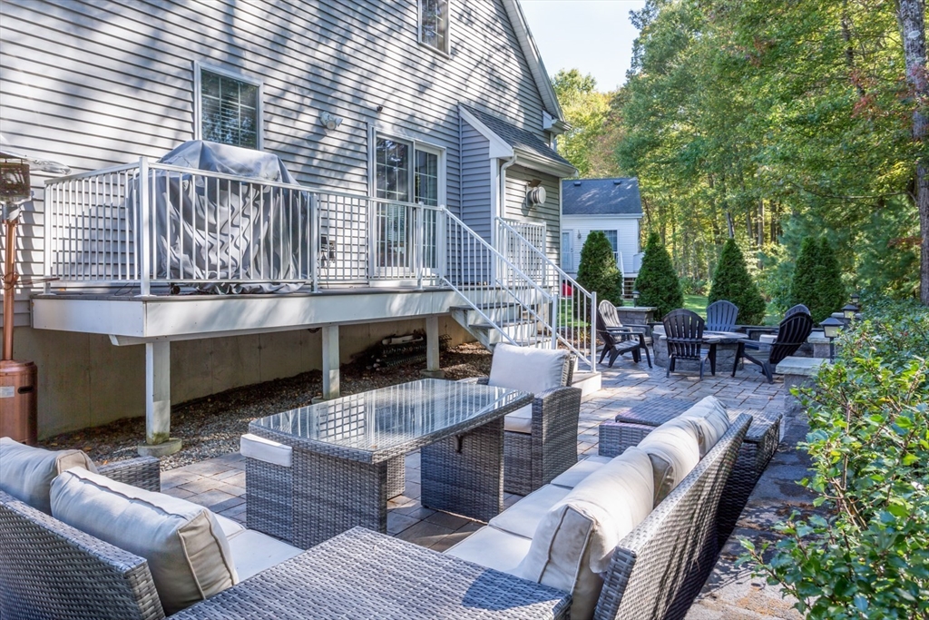 55 Lawrence Dr # 55