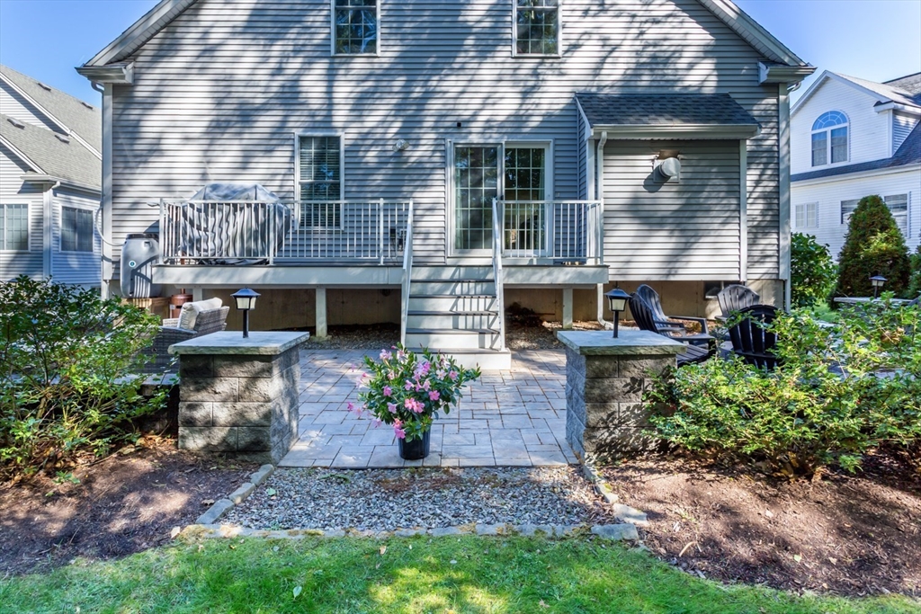 55 Lawrence Dr # 55