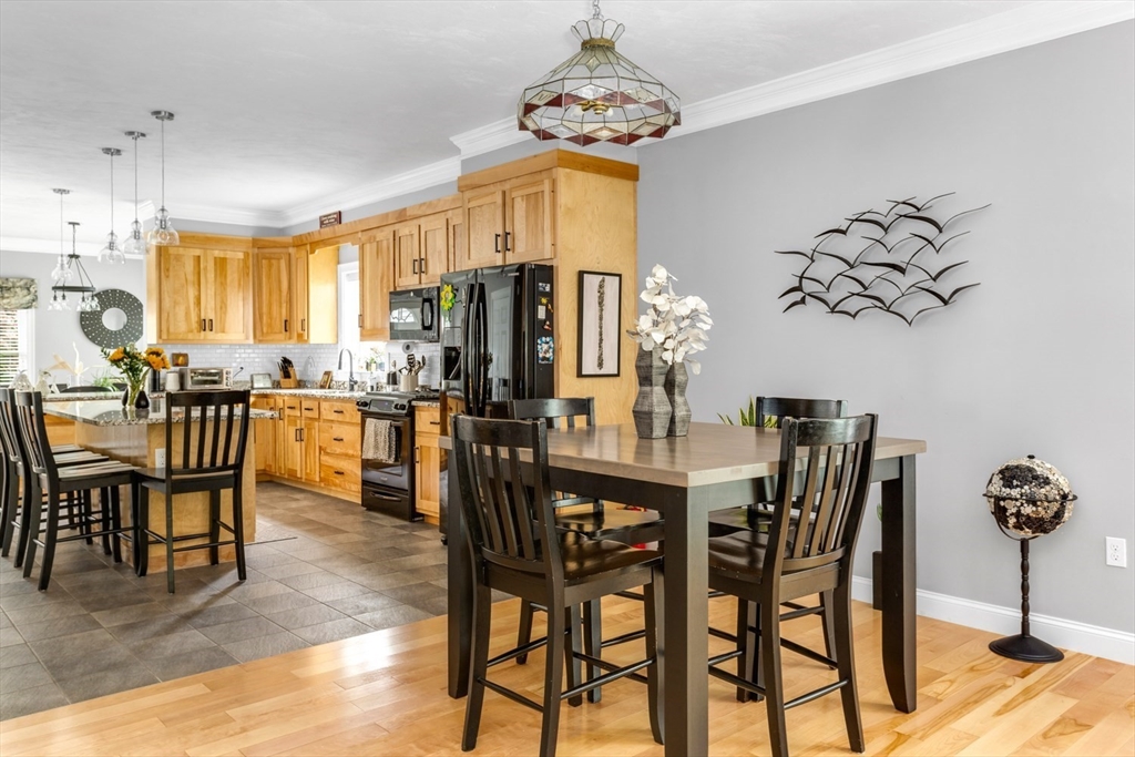 55 Lawrence Dr # 55
