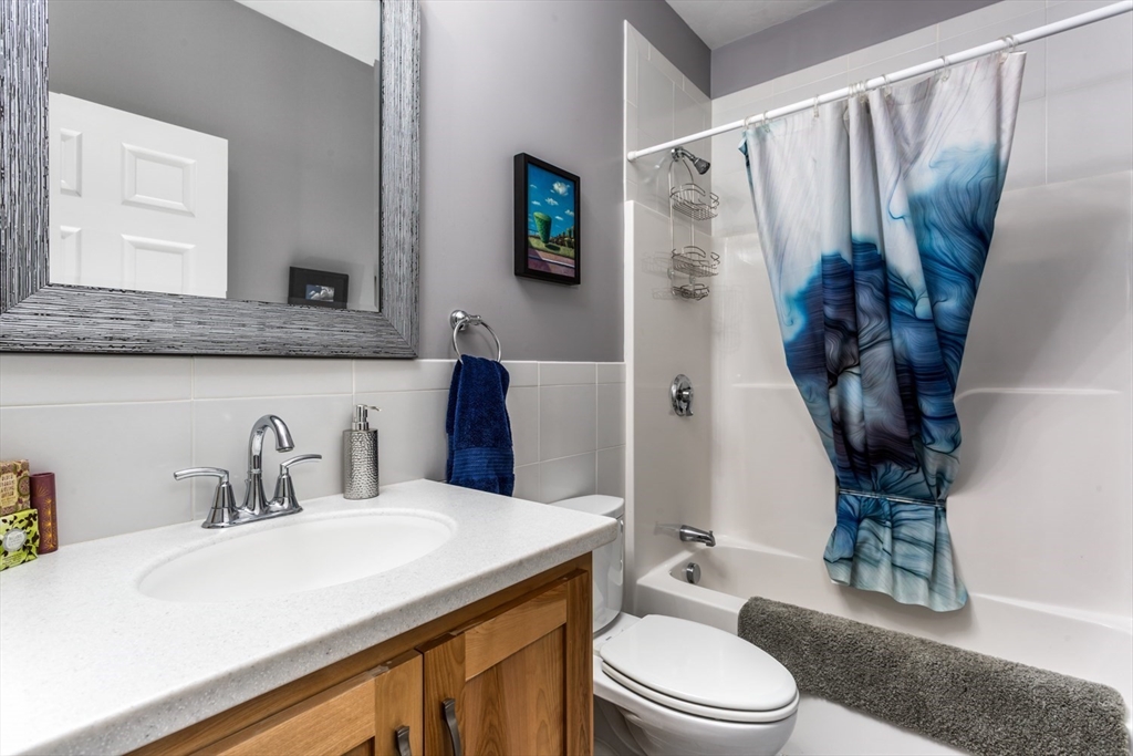 55 Lawrence Dr # 55