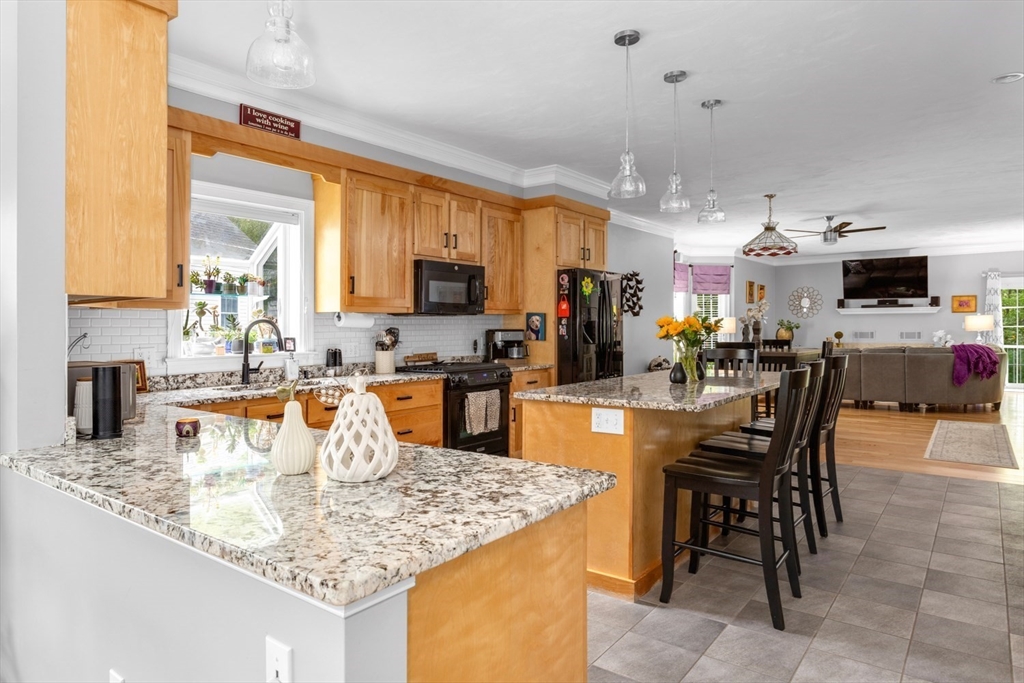 55 Lawrence Dr # 55