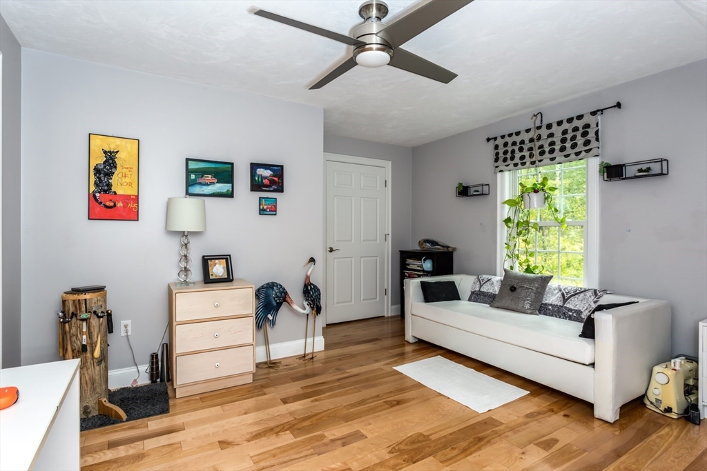 55 Lawrence Dr # 55