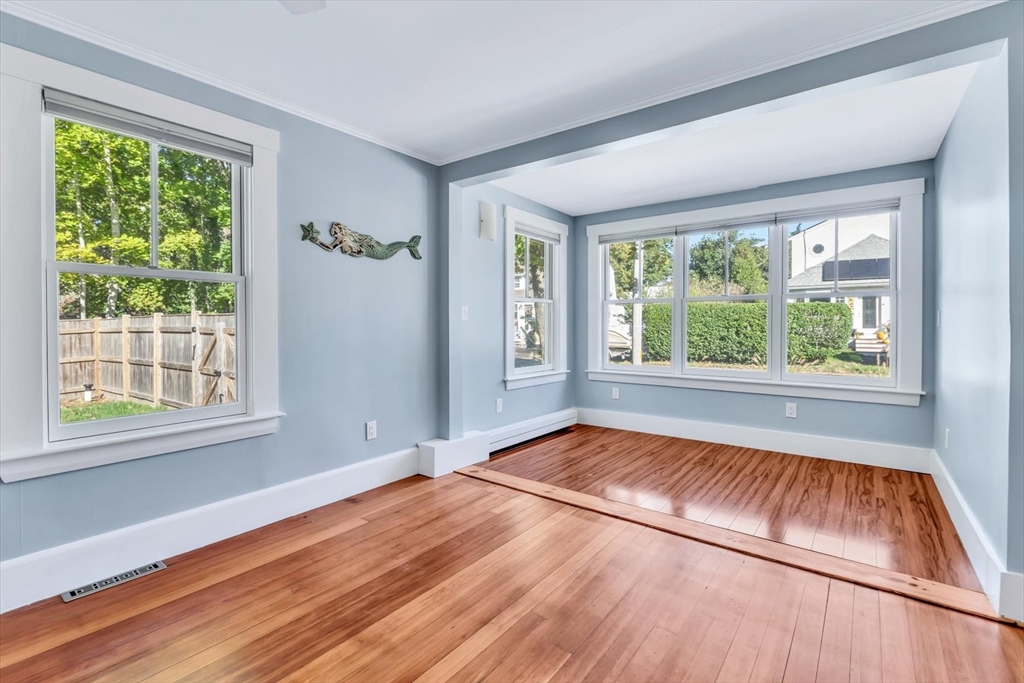 22 Bay View Ave