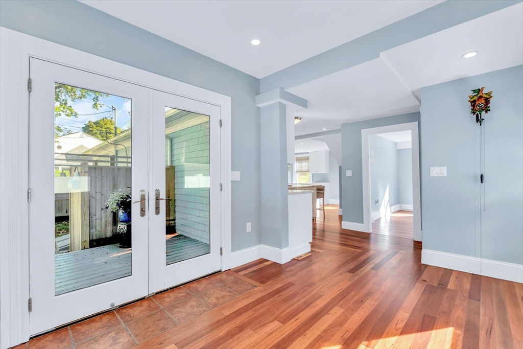 22 Bay View Ave