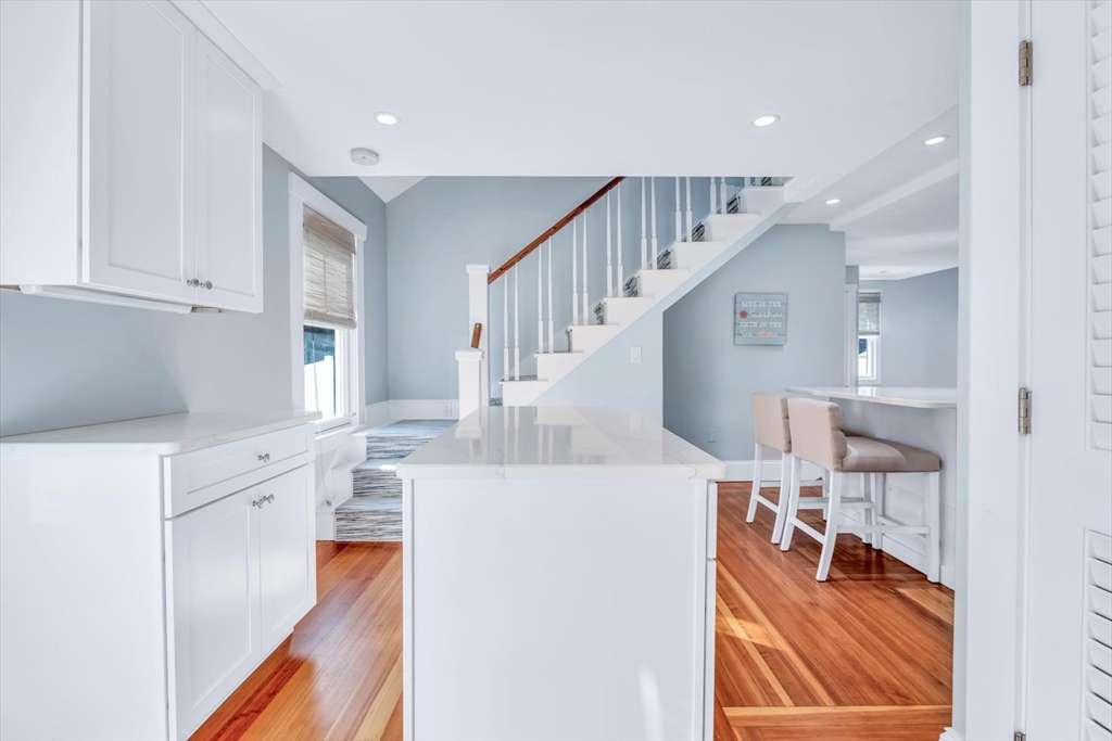 22 Bay View Ave