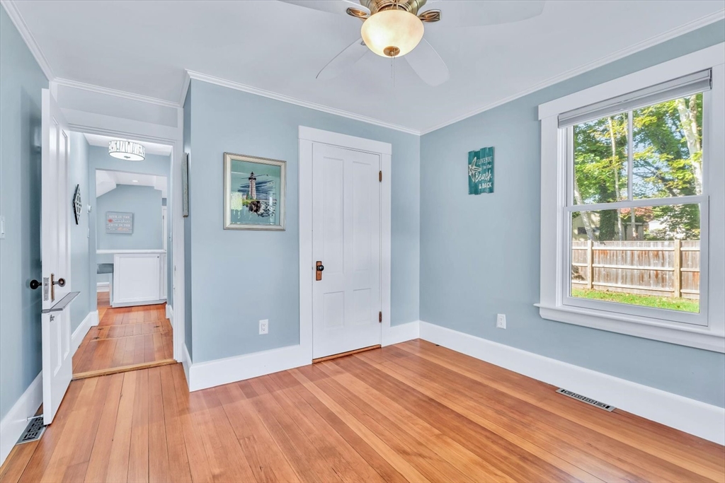 22 Bay View Ave