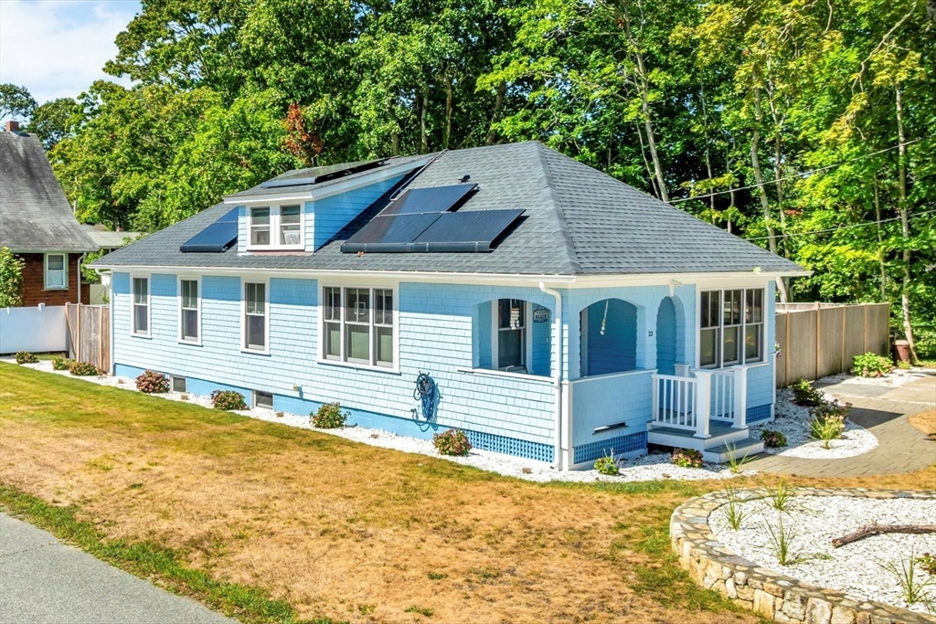 22 Bay View Ave
