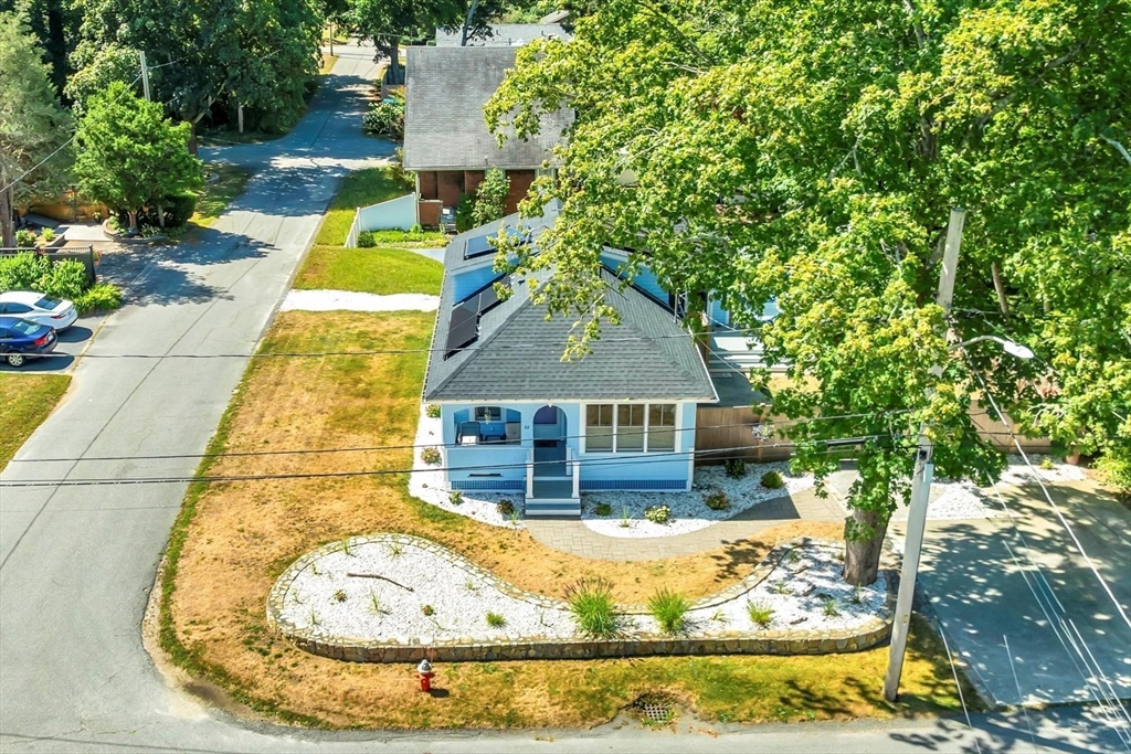 22 Bay View Ave