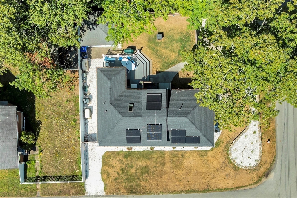 22 Bay View Ave