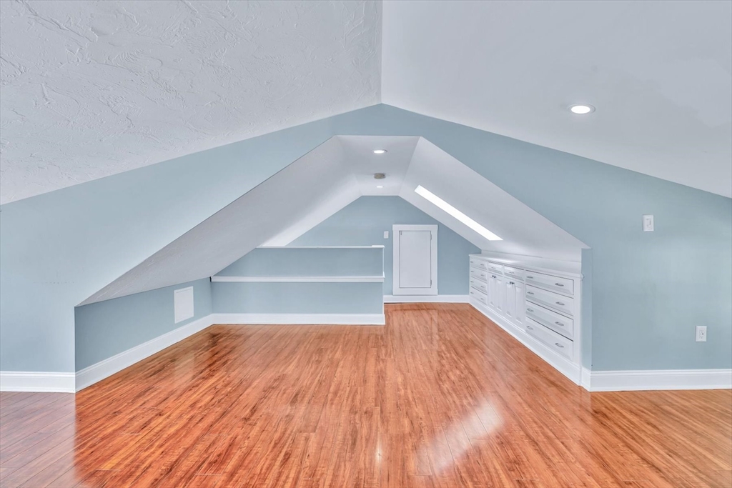22 Bay View Ave