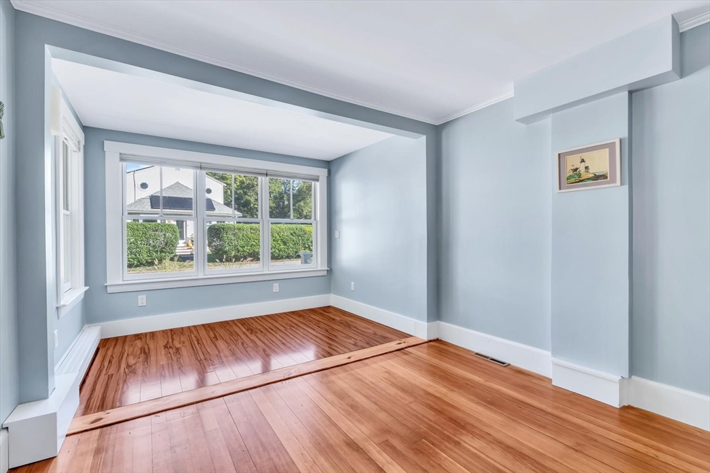 22 Bay View Ave