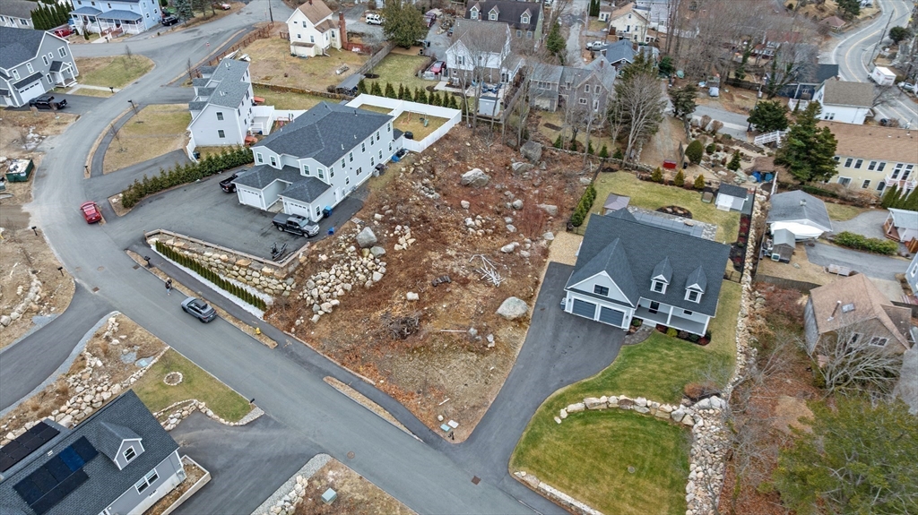 3 Deacon Farm Ln