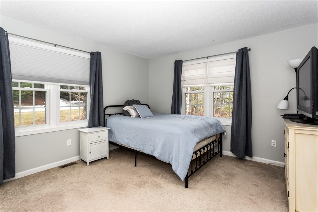 106 Laurelwood Dr # 106