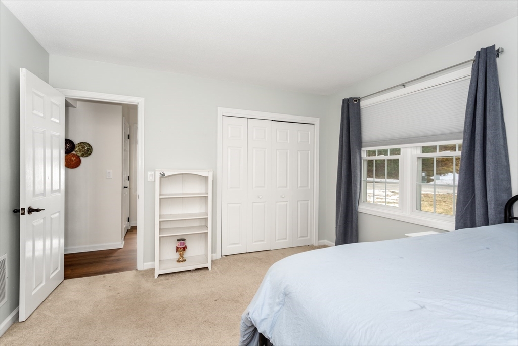106 Laurelwood Dr # 106