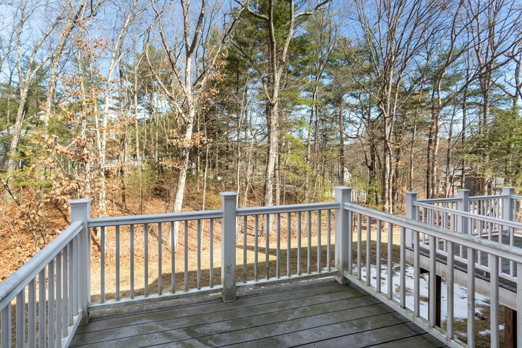 106 Laurelwood Dr # 106