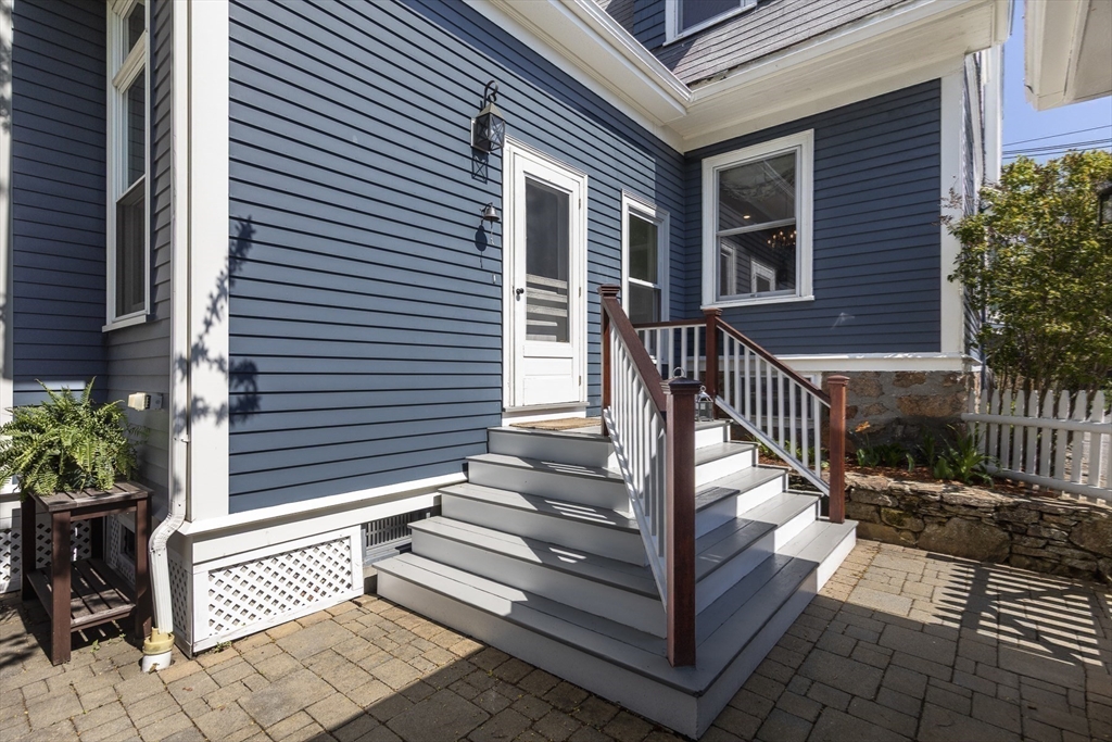 39 Clifton Avenue