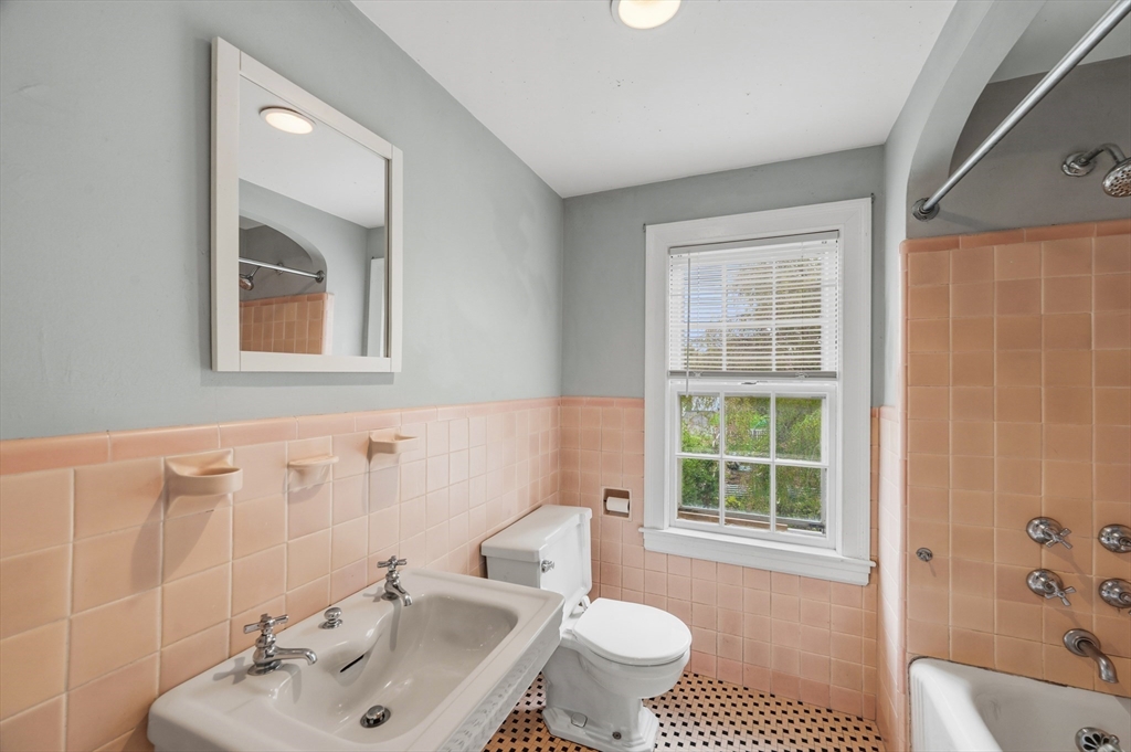 26 Pickwick Rd