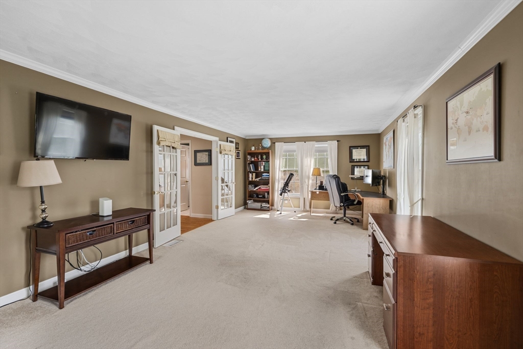12 Olde Taverne Lane