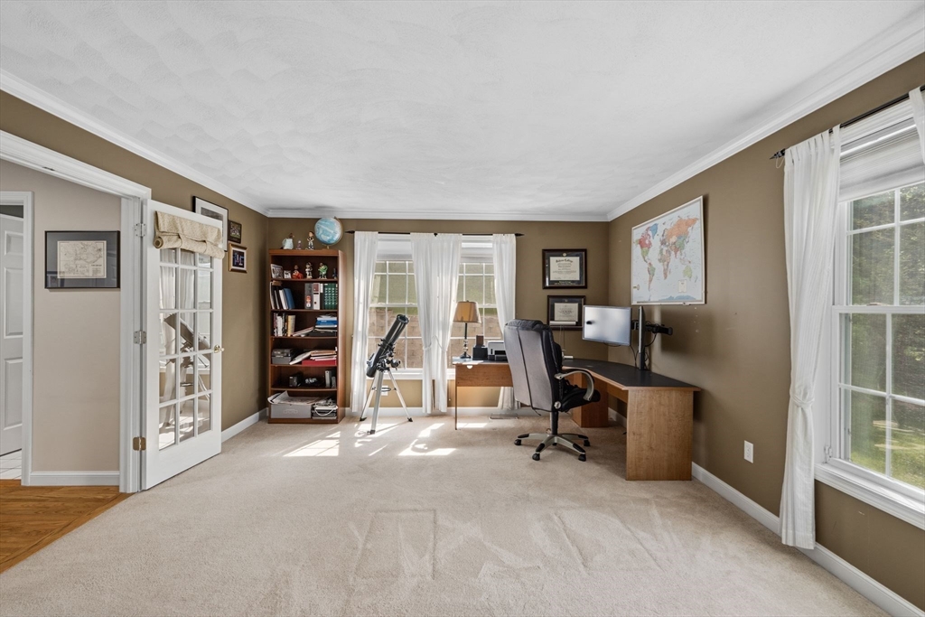 12 Olde Taverne Lane
