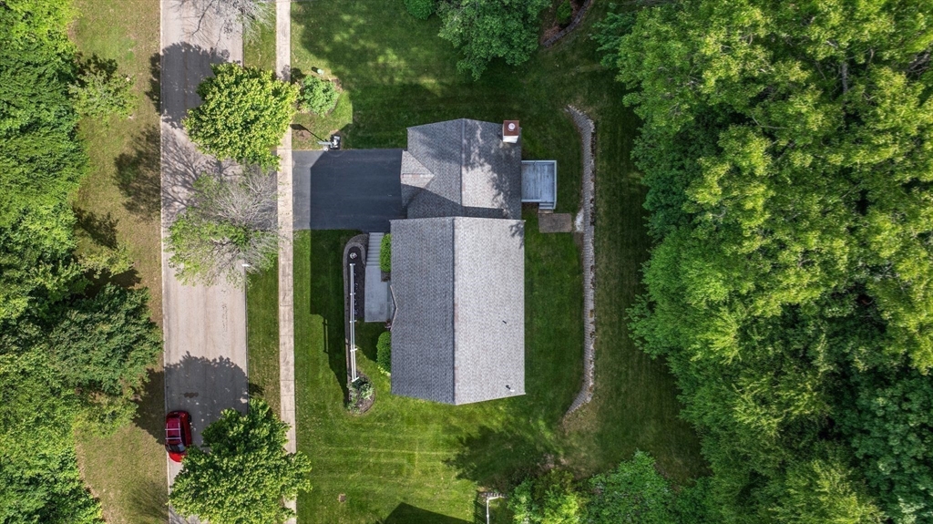 12 Olde Taverne Lane
